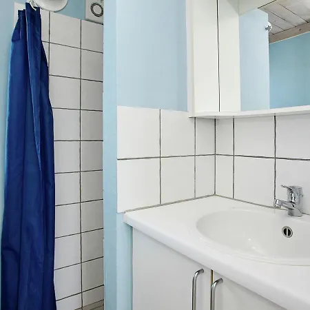 Four-bedroom Holiday In Hjorring 10 * Lønstrup